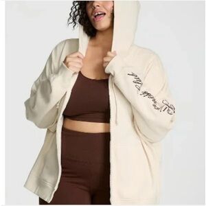 VS PINK Ivy Fleece Zip Up Hoodie Winter White w/ Pink Wellness Club Script M NWT